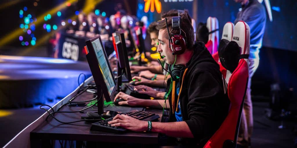 How Slot Features Influence Today’s Gaming Experiences 2 gaming players